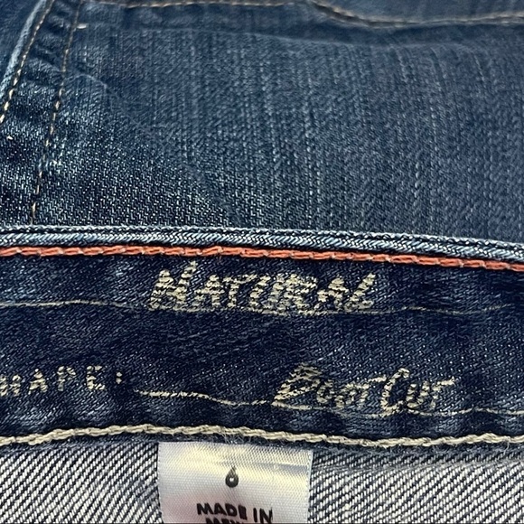 Eddie Bauer Natural Fit Bootcut Specially Dyed Mid Rise Creased Blue Den… - Picture 7 of 15